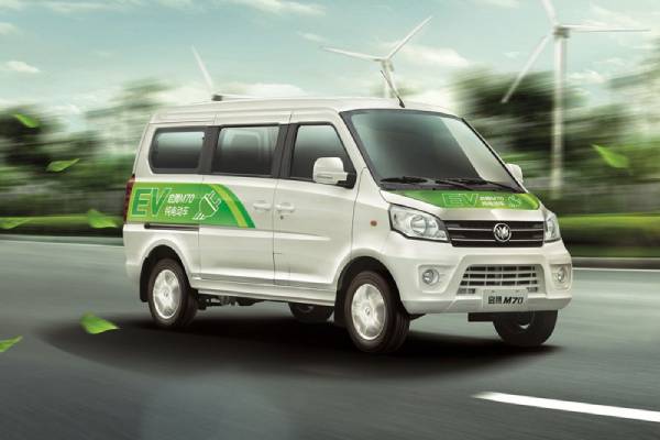 Apakah langkah berjaga-jaga untuk mengecas Electric Minivanï¼