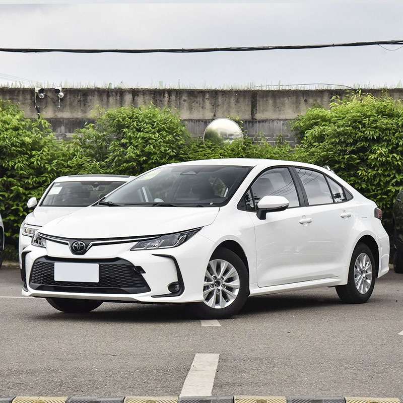 Sedan petrol toyota corolla